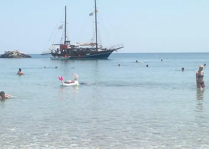 Faidrahouse 招待所 3*